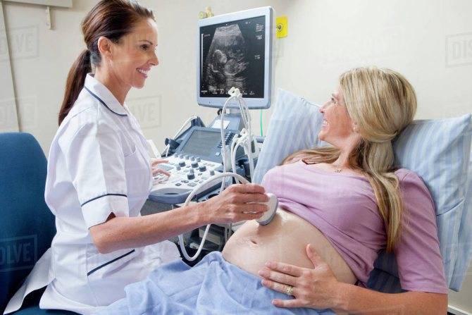 Роды после 40 и можно ли рожать: мнение врачей о поздних родах