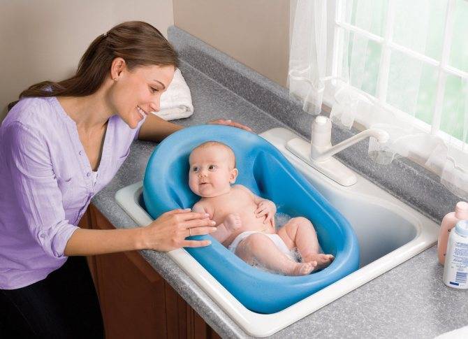 Грудничковое плавание дома в ванной: польза для новорожденного, рекомендации для родителей и качественные видео инструкции