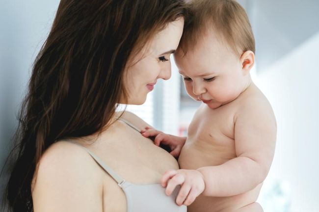 Как отучить ребенка от грудного вскармливания: в 1 - 1,5 года, днем и ночью