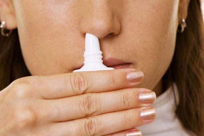 Чем лечить заложенность носа при беременности