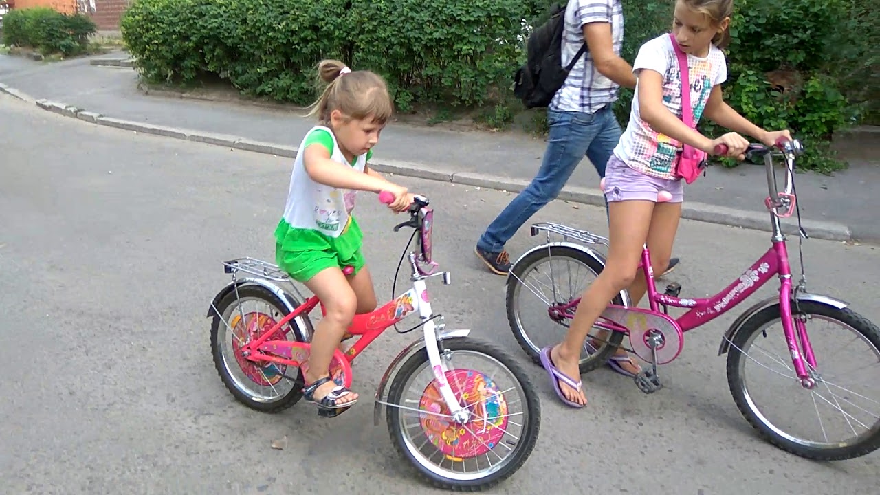 Рекомендации по обучению малыша езде на велосипеде