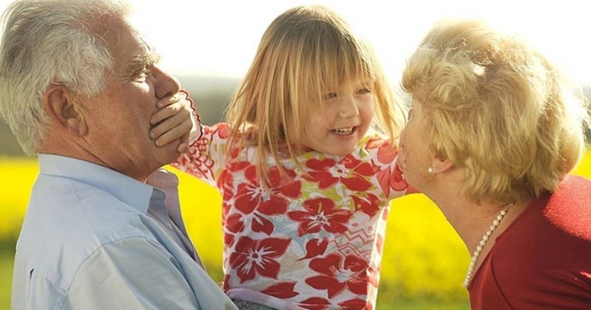 Какие ошибки в воспитании внуков совершают бабушки и дедушки?