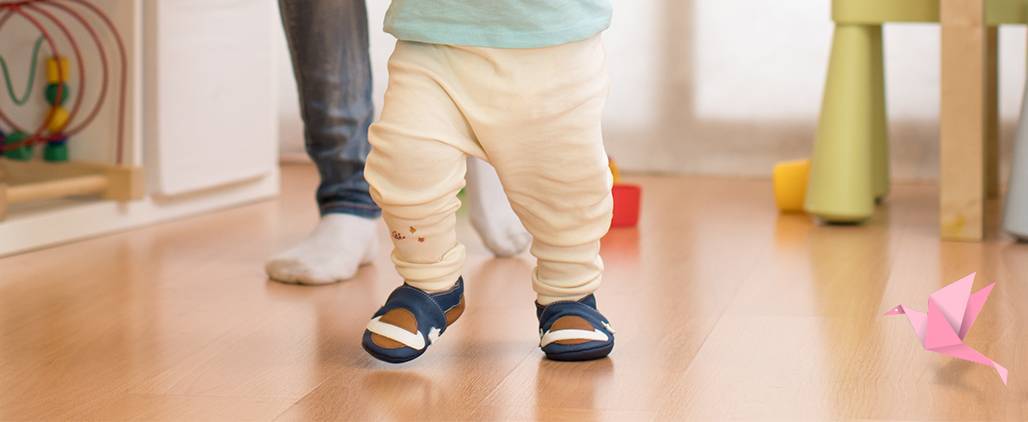 Доктор комаровский о том, как выбрать первую обувь для малыша