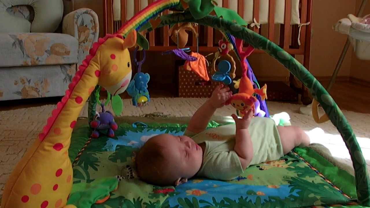 Как развивать ребенка в 3 месяца
