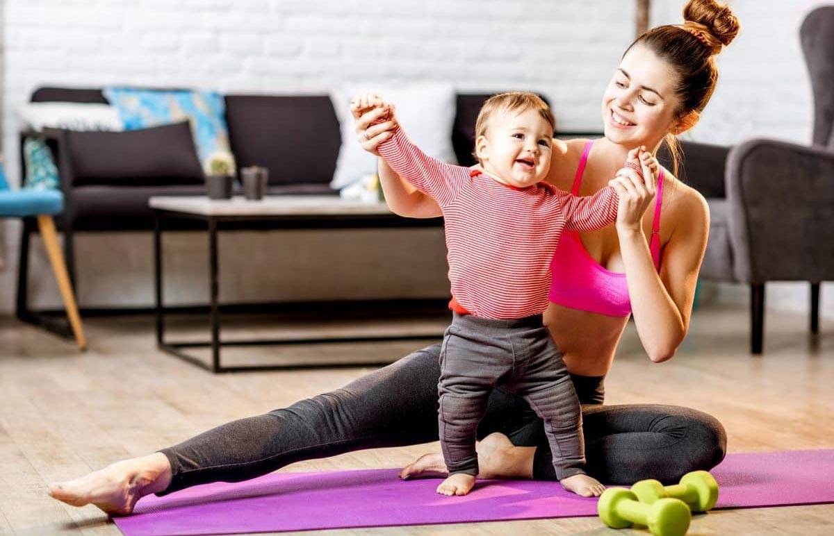 Видео-фитнес: домашние тренировки для мам с детьми