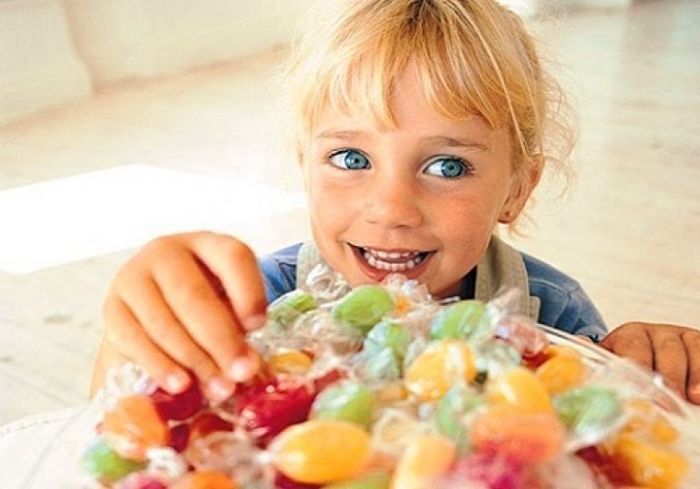 Полезны ли сладости детям? можно ли давать сладкое ребенку? | советы для мам