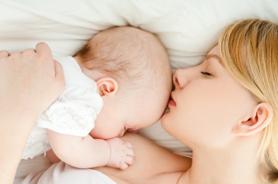 Как маме отучить ребенка от ночных кормлений