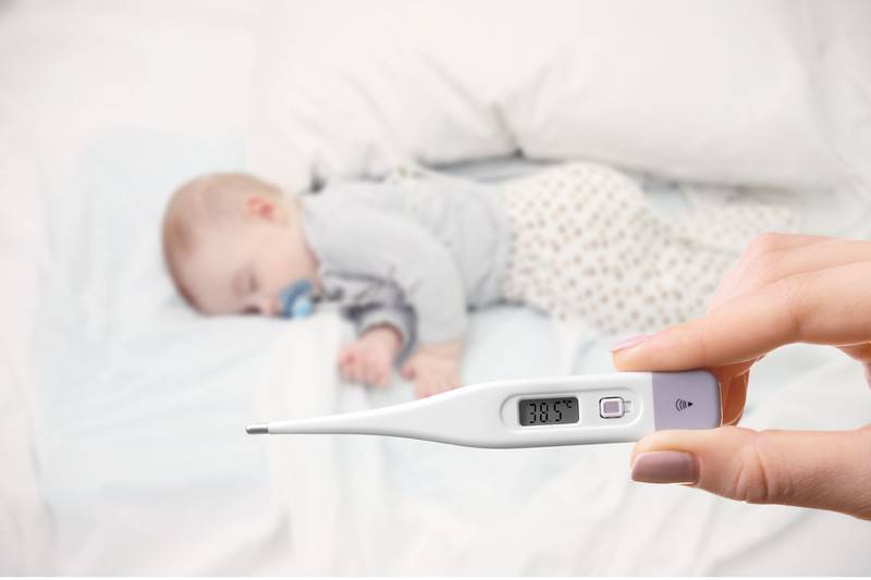 Температура у новорожденных: какой она должна быть