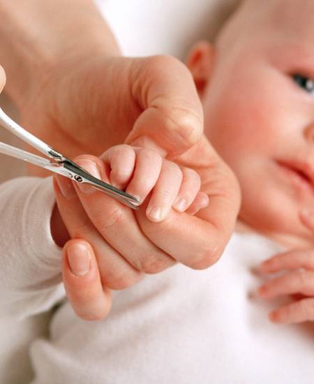 Как стричь ногти новорожденному на руках и ногах правильно - инструкция