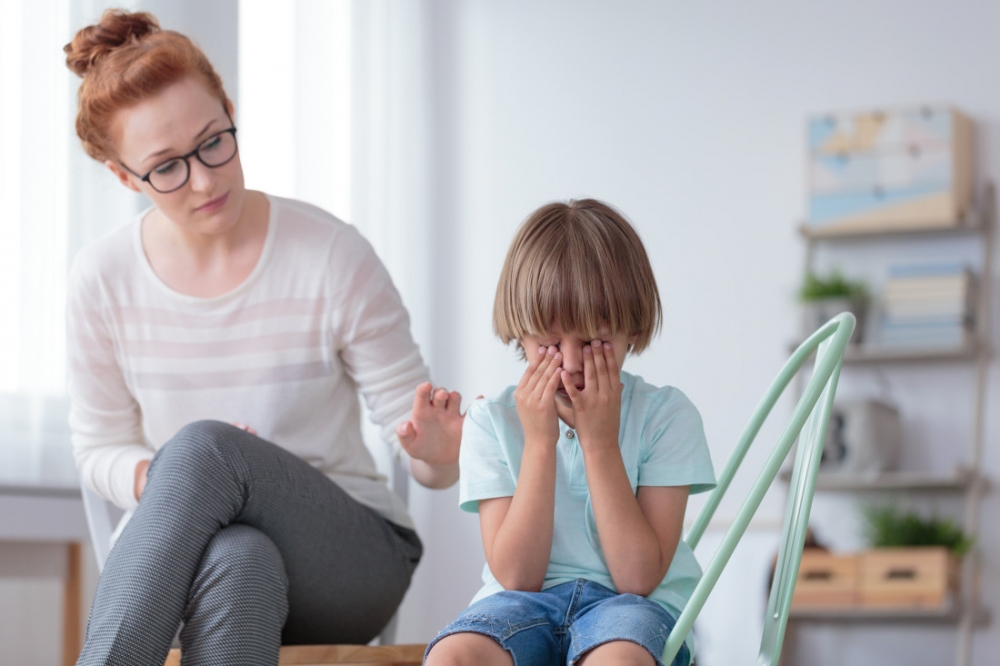 Что делать, если ребенок манипулирует родителями? советы психолога