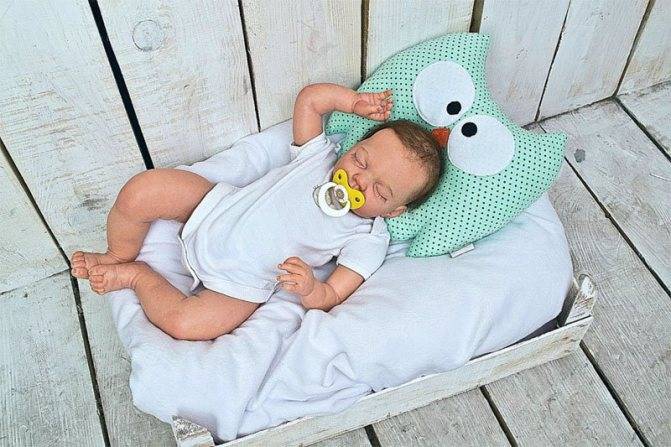 С какого возраста нужна ребенку подушка для сна