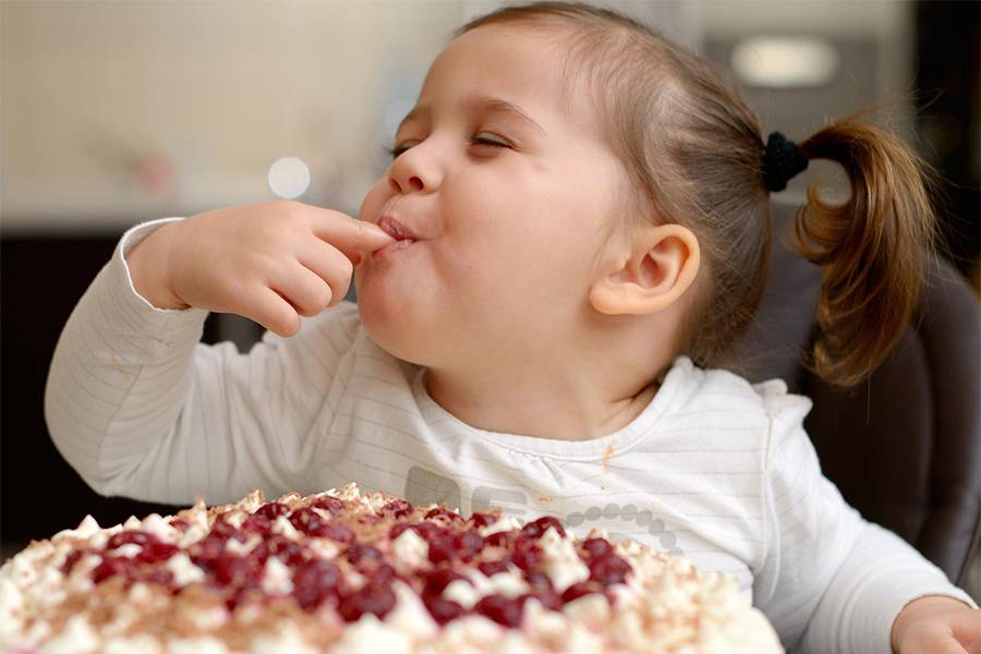Полезны ли сладости детям? можно ли давать сладкое ребенку? | советы для мам