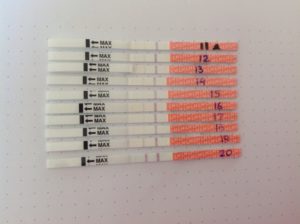 Отрицательный тест на беременность (16 фото): может ли быть одна полоска при беременности, если месячных нет? можно ли результат считать достоверным на 3-6 день задержки?