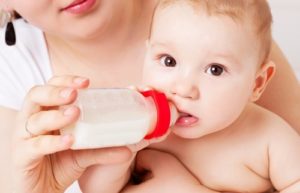 Правила искусственного вскармливания: режим питания новорожденного на иг