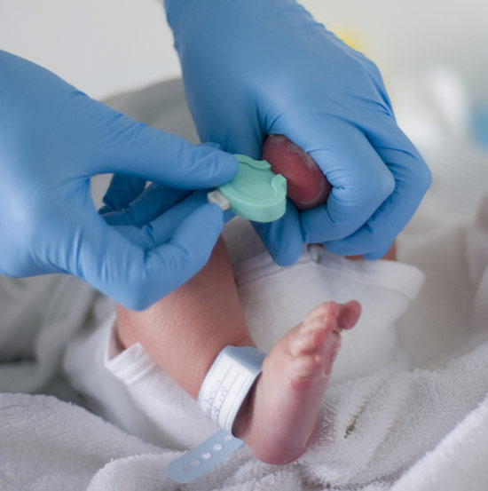 Как берут кровь из вены у грудничка — правила забора у новорожденных и годовалых детей