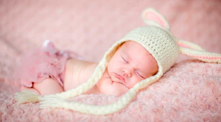 Правильный ежедневный уход за новорожденным с первых дней жизни