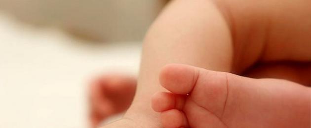 Почему у ребенка холодные руки и ноги при нормальной температуре: к чему это может привести