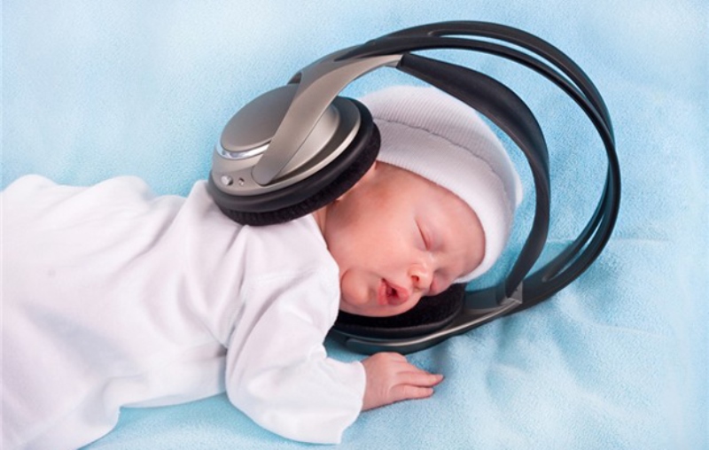 О музыке для новорожденных: песенки успокаивающие и колыбельные для укачивания
