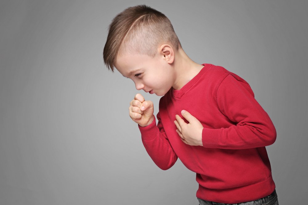 Затрудненное дыхание у ребенка: причины, что делать, лечение