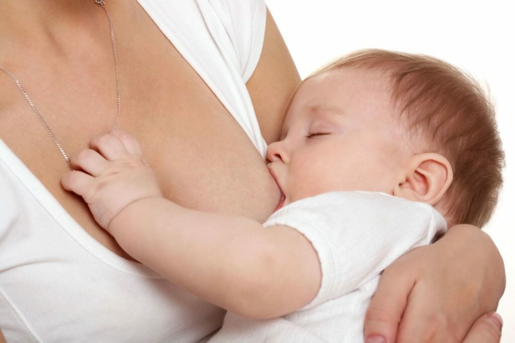 Болит грудь у кормящей мамы, что делать если у кормящей болит грудь