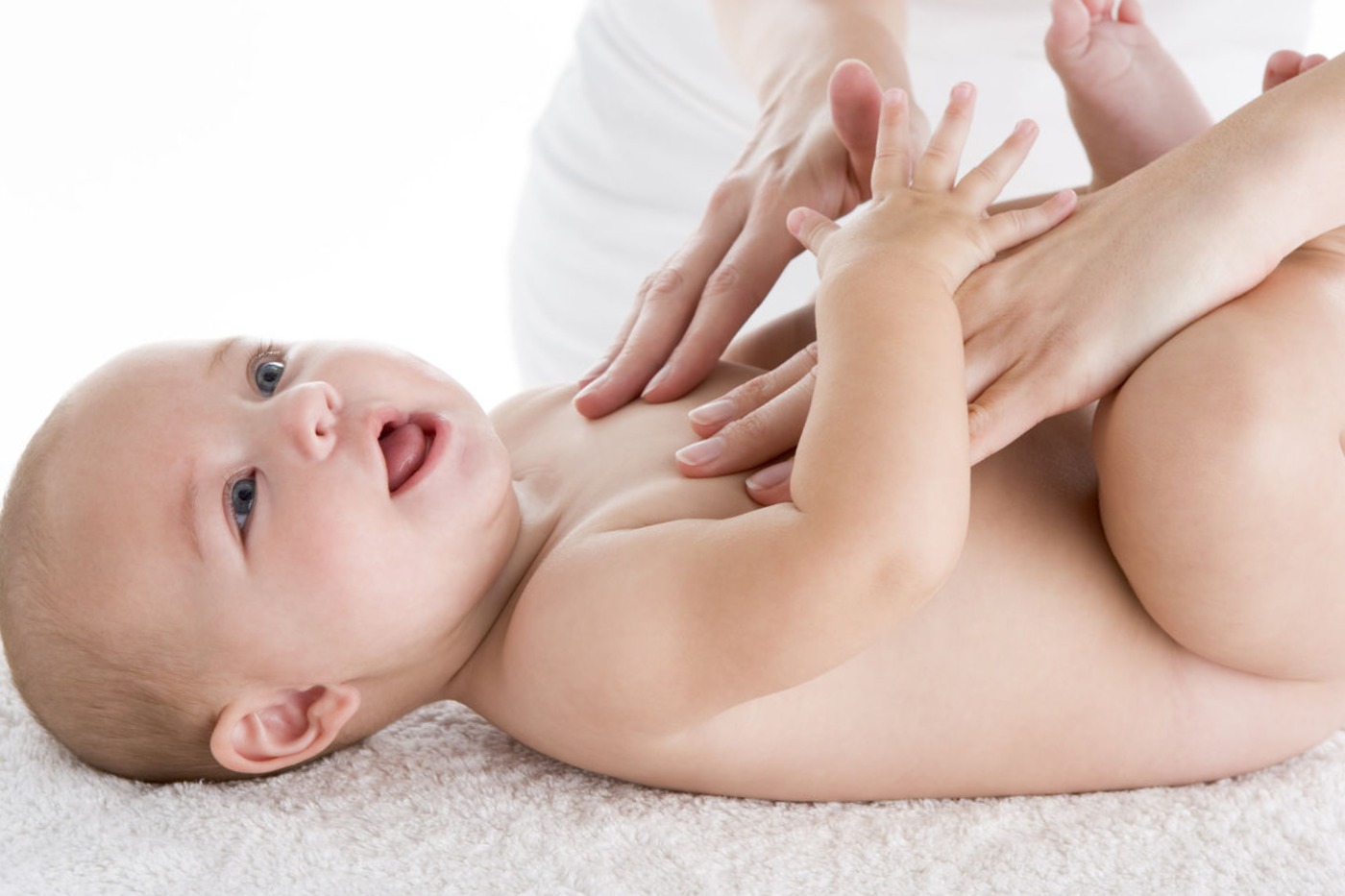 Как правильно делать массаж новорожденному от 1 до 6 месяцев в домашних условиях: советы, видео — журнал "рутвет"