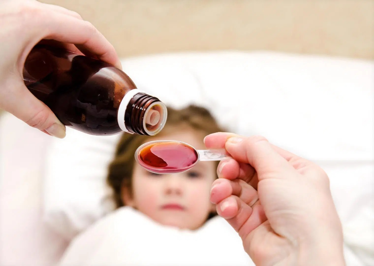 Сухой кашель у ребенка ночью - как успокоить, чем облегчить частый изнуряющий, как помочь, чем лечить ночной, причины