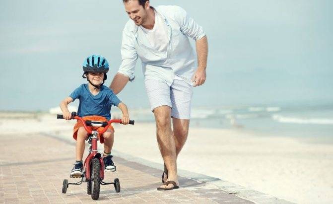 Как научить ребенка кататься на велосипеде? как научить ездить на двухколесном велосипеде? как правильно научить ребенка крутить педали и держать равновесие в 3 года?