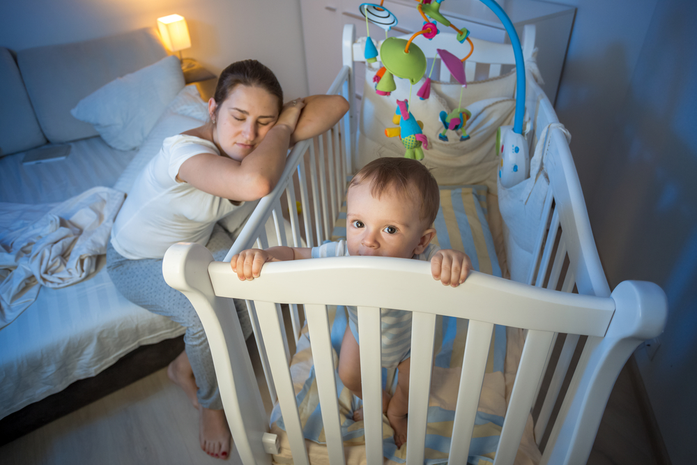 Как приучить ребенка спать отдельно от родителей? советы и способы