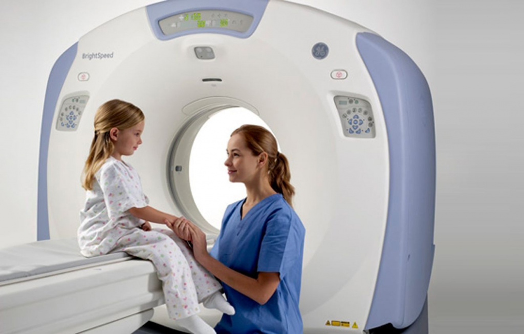Кт ребенку: виды, компьютерная томография органов грудной клетки и легких, можно ли делать под наркозом, вред для детей