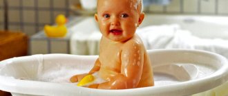 Можно ли мыть ребенка при кашле и насморке комаровский видео