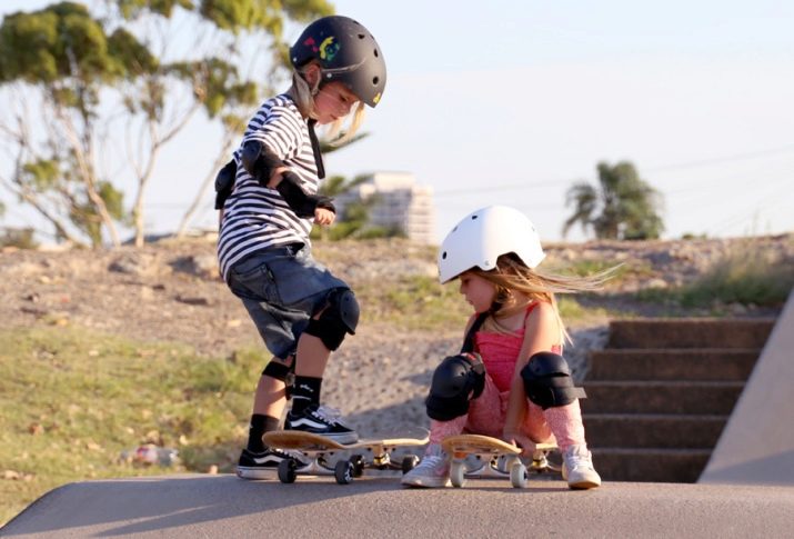 Детский скейтборд: как выбрать скейт для детей 3, 4, 6 и 8 лет? как подобрать защиту и детали? что делать, если скейтборд едет в бок?