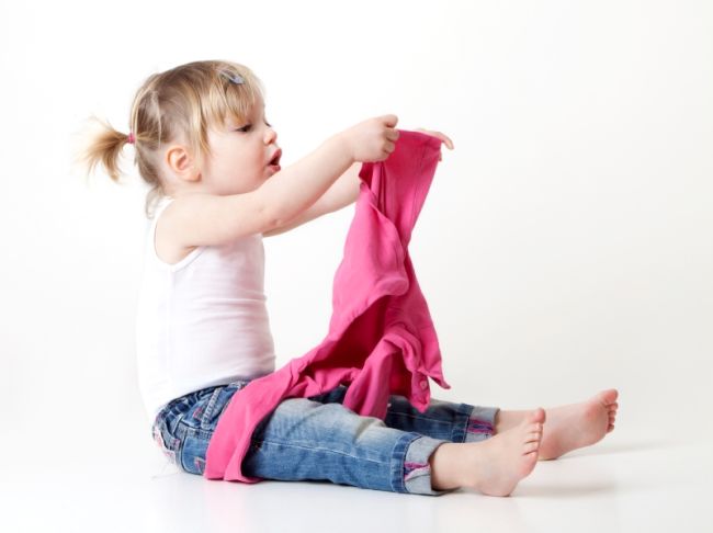 Учим ребенка одеваться самостоятельно