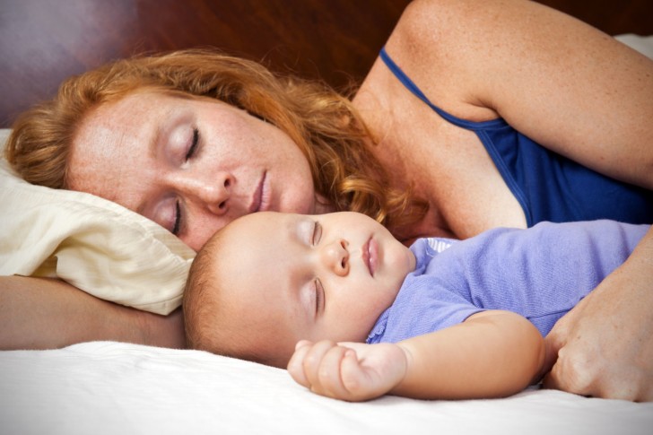 Спать с ребенком — вместе или врозь: плюсы, минусы, советы. стоит ли супругам спать раздельно