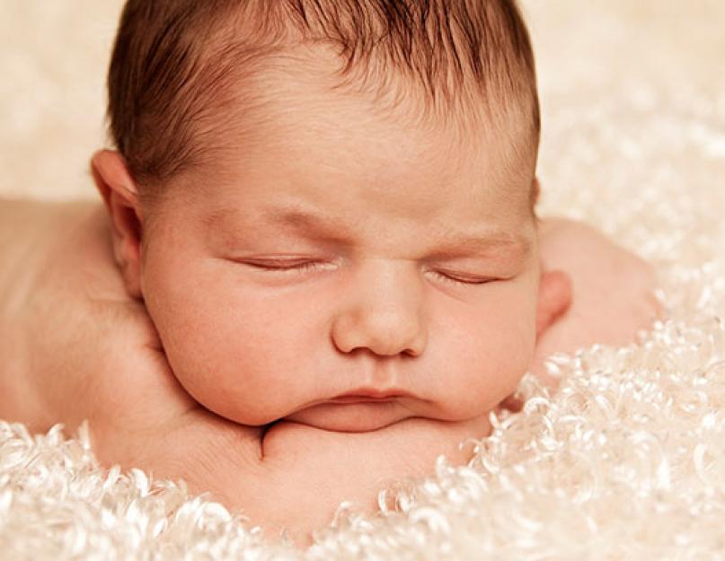 Можно ли младенцам спать на животе и как организовать полноценный отдых