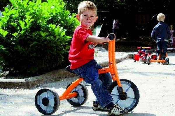 Как научить ребенка кататься на велосипеде двухколесном