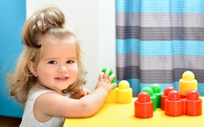 Как приучить ребенка к бутылочке: 2 главных способа и 6 советов от детского психолога