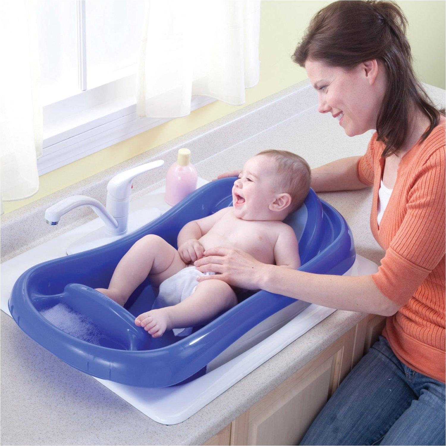 Грудничковое плавание дома в ванной: польза для новорожденного, рекомендации для родителей и качественные видео инструкции