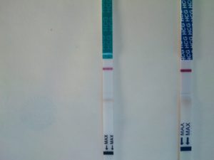Слабая (бледная) вторая полоска теста на беременность