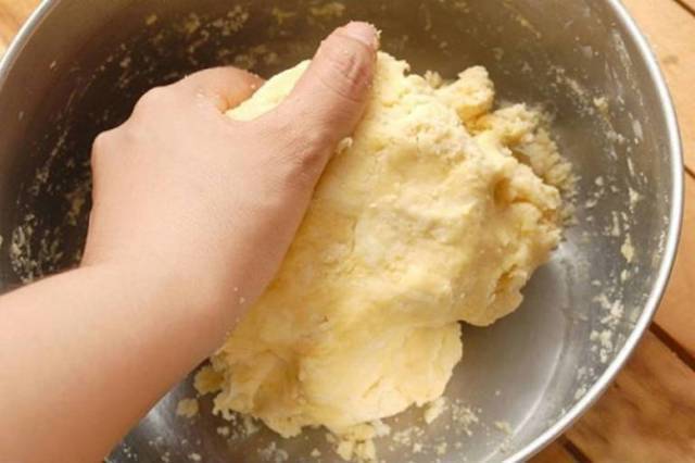 Лепешка от кашля для детей - медовая с горчицей, как сделать и поставить правильно