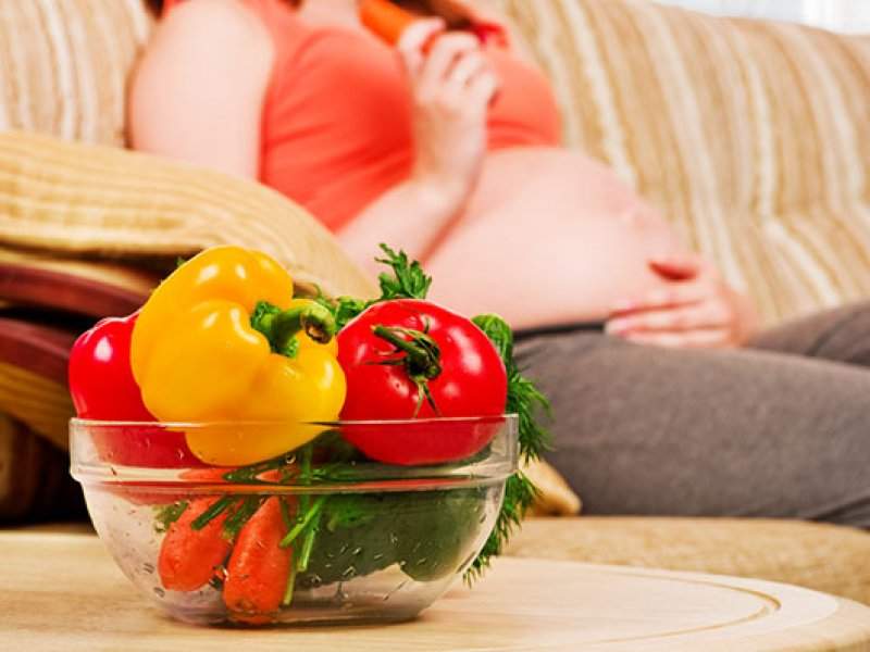 Вегетарианство во время беременности: насколько опасно для ребёнка?