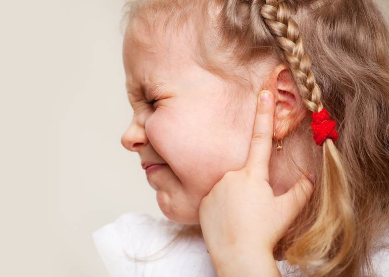 Отит у ребенка: лечение и симптомы острого воспаления уха у детей