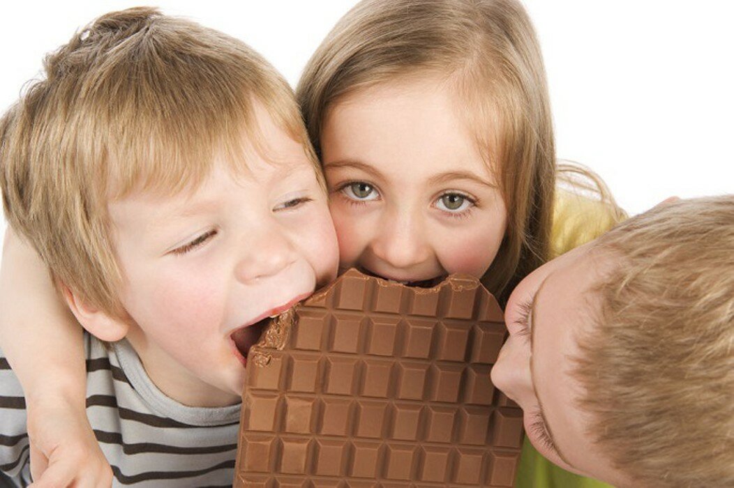 Можно ли давать шоколад ребенку в 1 год?