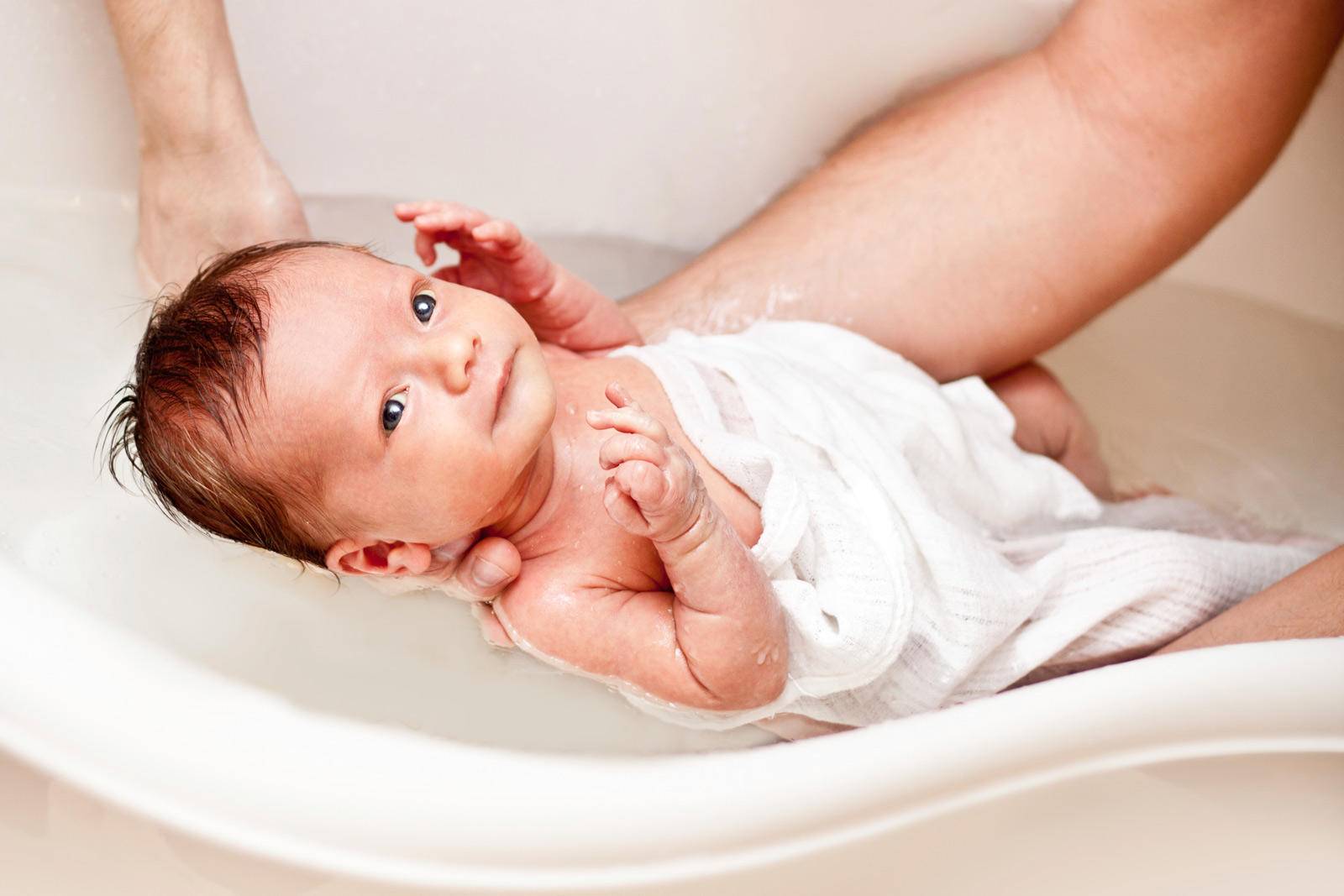 Гигиена новорожденного мальчика - правильные советы от комаровского