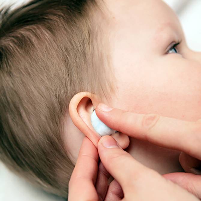 У ребенка болит ухо: что сделать в домашних условиях без лекарств. какое обезболивающее принять, если ребенок жалуется на больное ухо