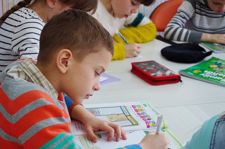 Развитие коммуникативных умений детей дошкольного возраста в игровой деятельности