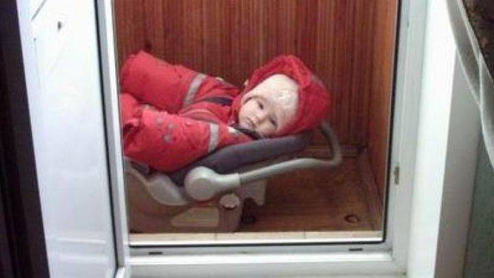 Как переложить ребенка в кроватку, чтобы он не проснулся