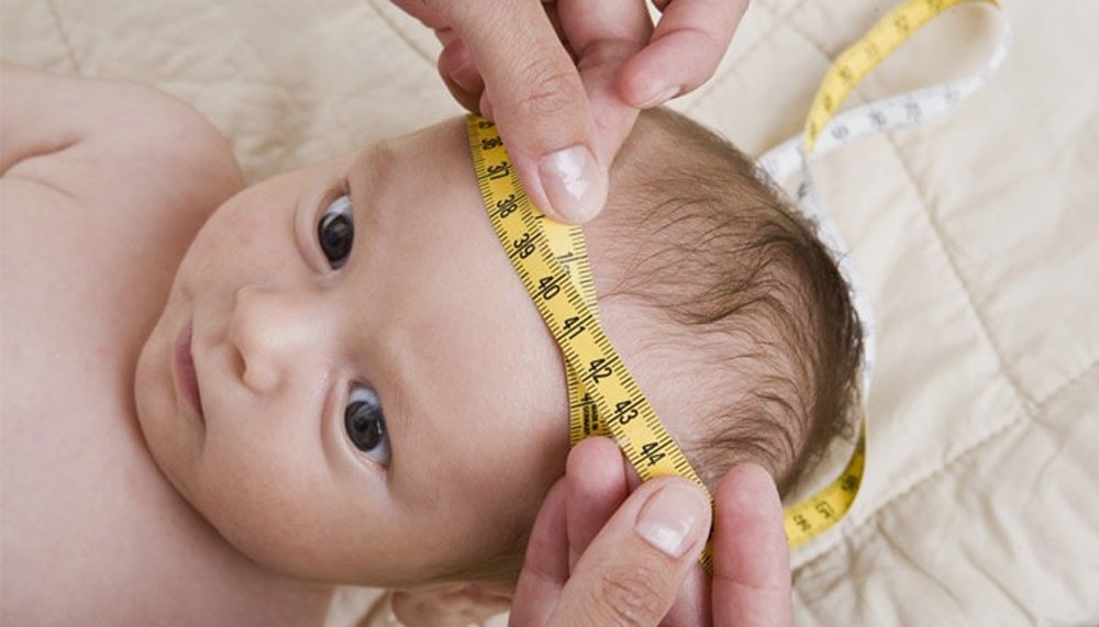 6 мифов о родничках у новорожденных детей