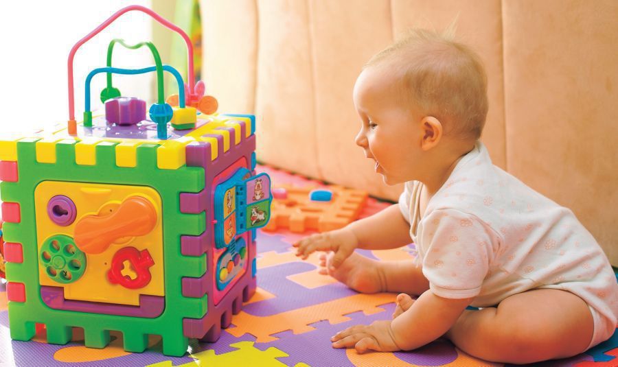 Какие игрушки необходимы ребёнку в 4-5 месяцев