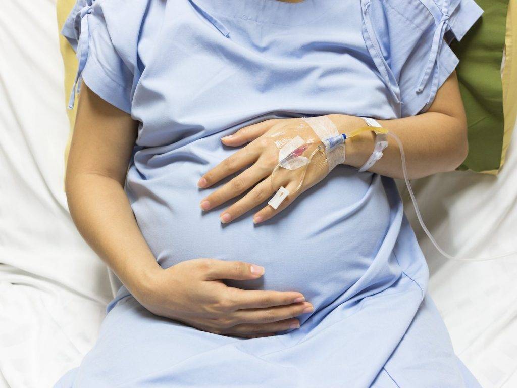 Поздний гестоз при беременности: чем опасен, причины, неотложная помощь, профилактика