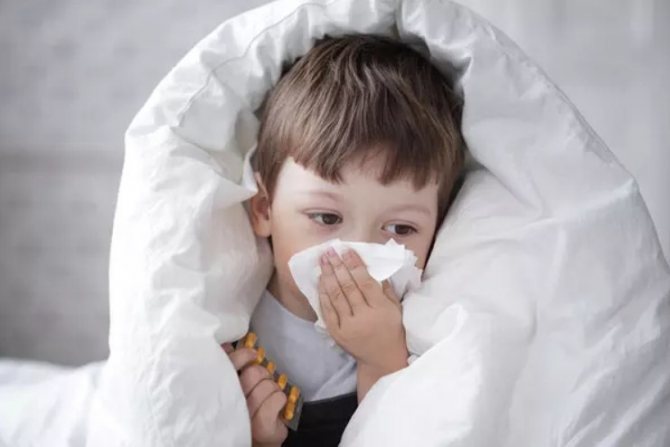 Доктор комаровский о том, как научить ребенка сморкаться